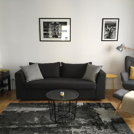 Apartments N10 ซาเกร็บ ภายนอก รูปภาพ