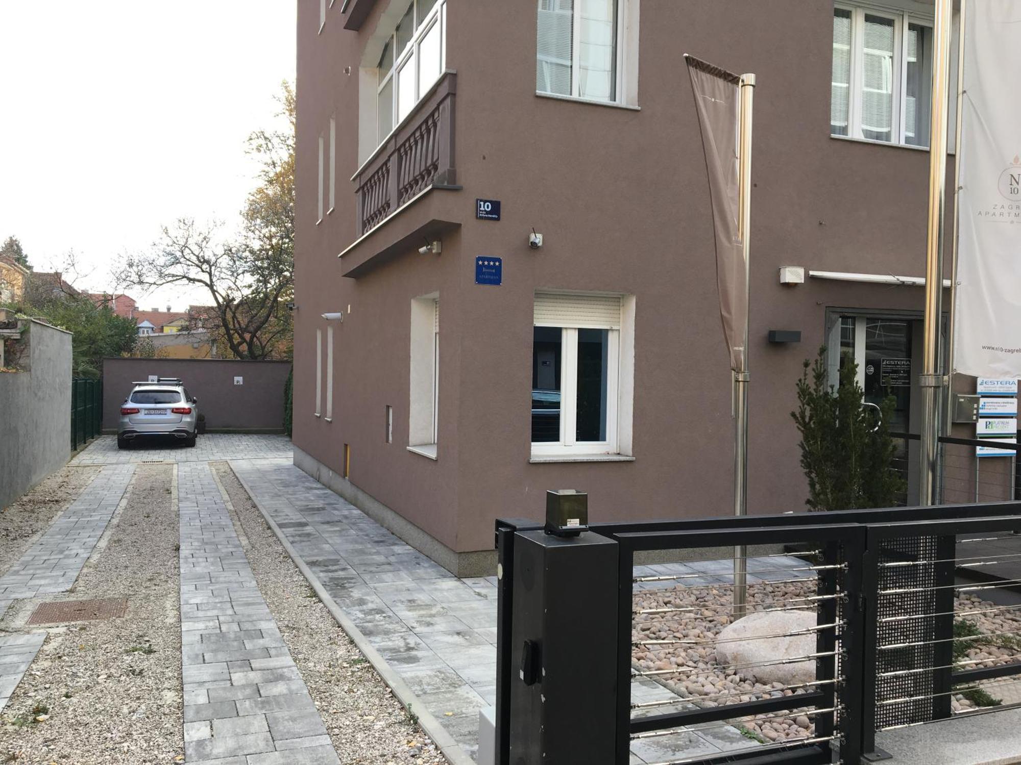 Apartments N10 ซาเกร็บ ภายนอก รูปภาพ