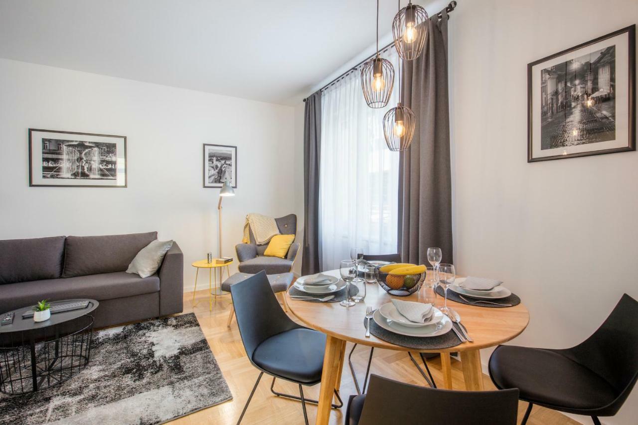 Apartments N10 ซาเกร็บ ภายนอก รูปภาพ