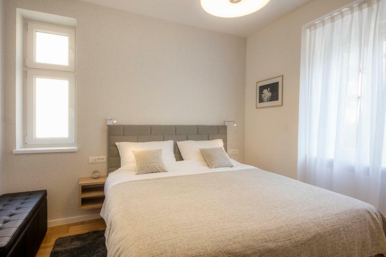 Apartments N10 ซาเกร็บ ภายนอก รูปภาพ